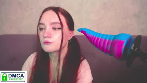 Snapshot of alyssa__scarlet chatting on November 19, 3:39 am Alyssa online show from November 19, 3:39 am