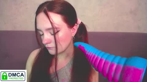 Snapshot of alyssa__scarlet chatting on November 20, 4:12 am Alyssa online show from November 20, 4:12 am