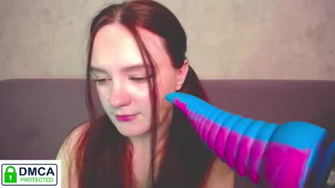 Snapshot of alyssa__scarlet chatting on November 25, 2:33 am Alyssa online show from November 25, 2:33 am