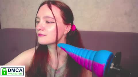 Snapshot of alyssa__scarlet chatting on November 28, 2:47 am Alyssa online show from November 28, 2:47 am