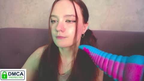 Alyssa online show from December 17, 7:14 am