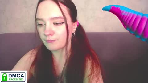 Alyssa online show from December 23, 9:40 am