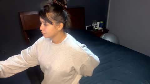 alyssia wolds online show from September 15, 12:54 am