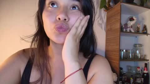 Snapshot of alyssia_wolds_1 chatting on March 27, 2:17 am alyssia wolds online show from March 27, 2:17 am