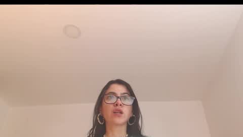 valentia online show from October 10, 2:54 am