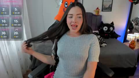 Snapshot of amaia_monet chatting on October 23, 7:56 pm Hi Im AmaiaHelp me reach 100 likes online show from October 23, 7:56 pm