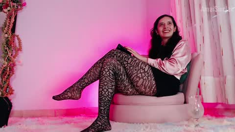 Snapshot of amaisinclair chatting on January 10, 12:15 pm Amai Sinclair online show from January 10, 12:15 pm
