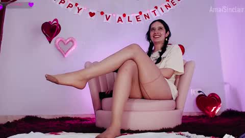Snapshot of amaisinclair chatting on February 13, 12:21 pm Amai Sinclair online show from February 13, 12:21 pm
