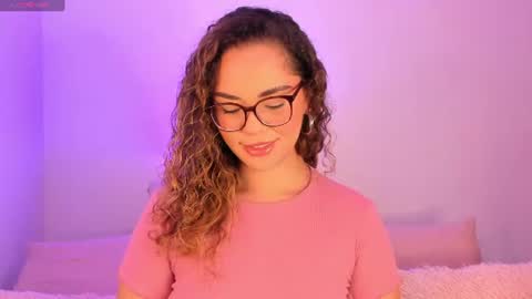 Snapshot of amalia_bennet chatting on June 25, 2:54 pm amalia bennet online show from June 25, 2:54 pm