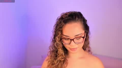 Snapshot of amalia_bennet chatting on July 3, 3:51 pm amalia bennet online show from July 3, 3:51 pm