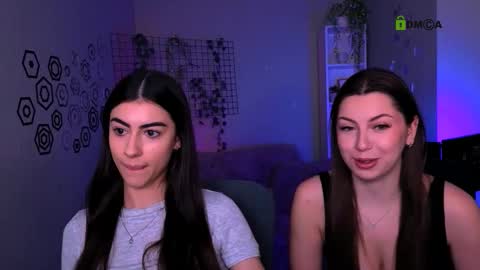 Snapshot of amalialowell chatting on March 12, 10:10 am Amalia online show from March 12, 10:10 am