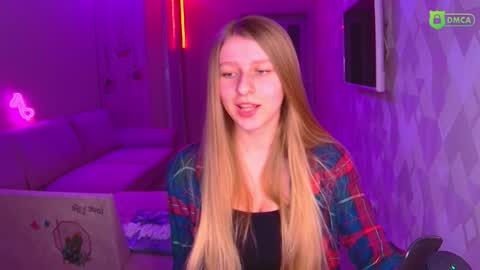 Snapshot of amaliaqueen999 chatting on December 14, 2:10 pm Amalia online show from December 14, 2:10 pm