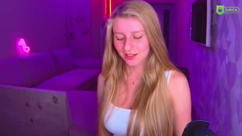 Snapshot of amaliaqueen999 chatting on November 8, 2:50 pm Amalia online show from November 8, 2:50 pm