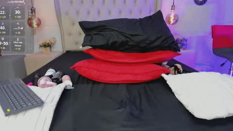 amanda29_ online show from December 5, 8:38 pm