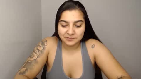 The queen of the biceps  online show from January 4, 9:21 am