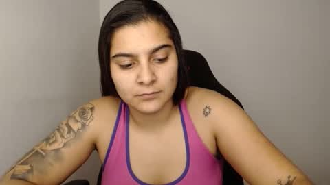 The queen of the biceps  online show from January 13, 3:23 am