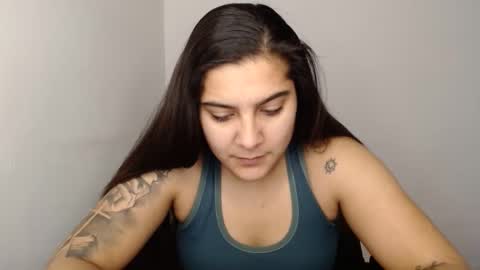 The queen of the biceps  online show from January 29, 8:40 am