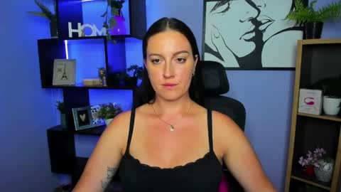 Snapshot of amanda_burn chatting on May 11, 4:04 pm Amanda online show from May 11, 4:04 pm