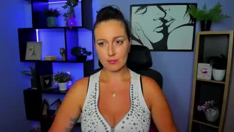 Amanda online show from July 21, 2:08 pm