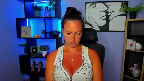 Amanda online show from July 28, 4:39 pm