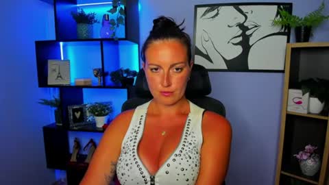 Amanda online show from July 28, 6:20 pm