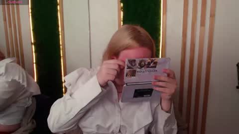 Hi im Amanda online show from June 26, 2:43 pm