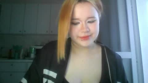 Snapshot of amanda_mia chatting on June 30, 4:08 pm amanda_mia online show from June 30, 4:08 pm
