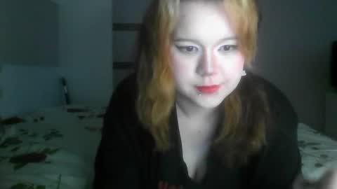 Snapshot of amanda_mia chatting on July 1, 5:12 pm amanda_mia online show from July 1, 5:12 pm