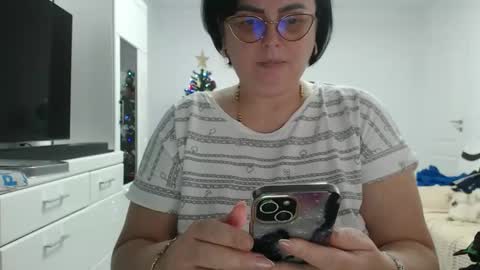 Anda .. online show from December 21, 10:00 am