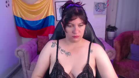 Snapshot of amanda_rousee chatting on July 18, 4:05 am Amanda online show from July 18, 4:05 am