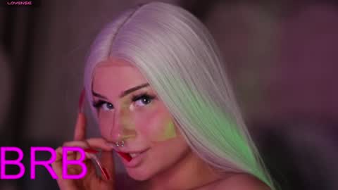 Amanda Farrell online show from January 2, 5:50 pm