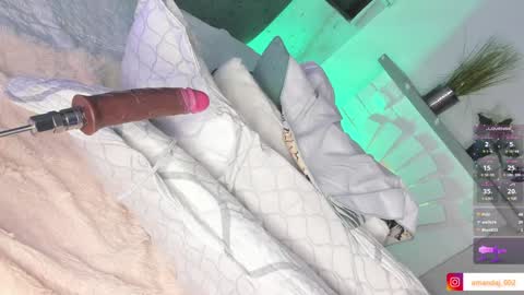 Snapshot of amandajoness_ chatting on January 9, 10:52 pm amandajoness online show from January 9, 10:52 pm