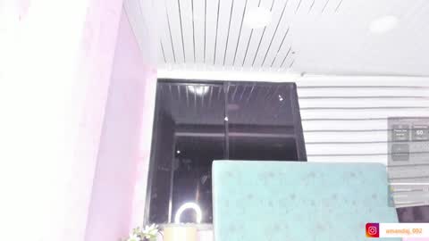 Snapshot of amandajoness_ chatting on January 10, 1:53 am amandajoness online show from January 10, 1:53 am