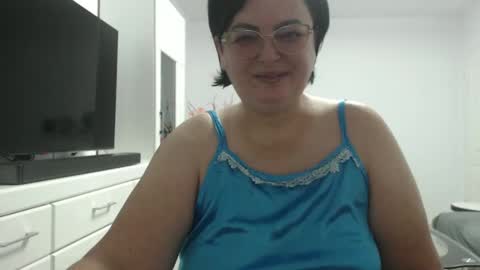 Snapshot of amandamuller1982 chatting on December 4, 4:10 am Anda online show from December 4, 4:10 am
