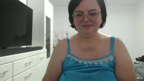 Snapshot of amandamuller1982 chatting on December 5, 7:16 am Anda online show from December 5, 7:16 am