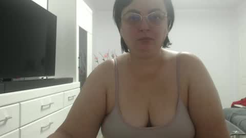 Snapshot of amandamuller1982 chatting on January 27, 12:01 am Anda online show from January 27, 12:01 am
