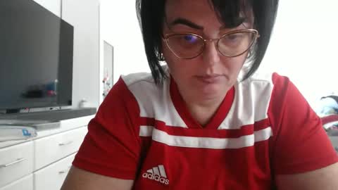 Snapshot of amandamuller1982 chatting on September 9, 9:42 am Anda online show from September 9, 9:42 am