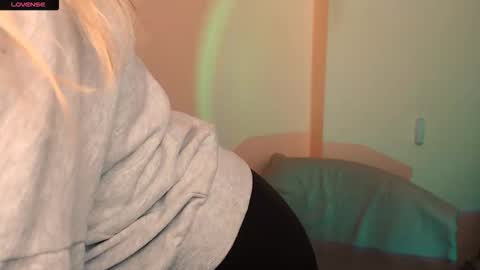 Amanda online show from November 1, 8:38 am