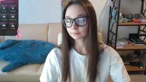 Mila online show from December 3, 11:33 am