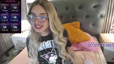 amapola_hs online show from September 22, 10:23 pm