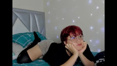 Snapshot of amapolasispanian chatting on October 18, 6:41 pm Amapola online show from October 18, 6:41 pm