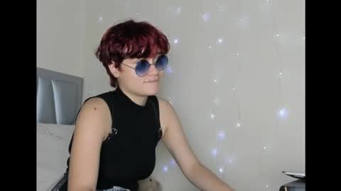 Snapshot of amapolasispanian chatting on October 23, 11:57 pm Amapola online show from October 23, 11:57 pm