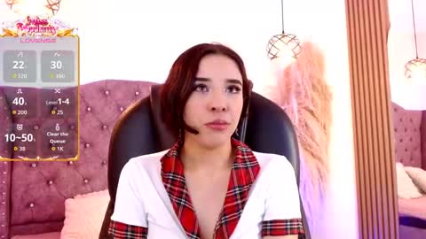 amara_davis1 online show from March 13, 4:52 am