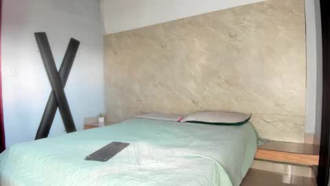 Snapshot of amara_luxe chatting on October 16, 7:59 pm amara_luxe online show from October 16, 7:59 pm