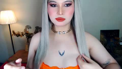 Snapshot of amara_perry30 chatting on February 9, 9:02 am Amara online show from February 9, 9:02 am