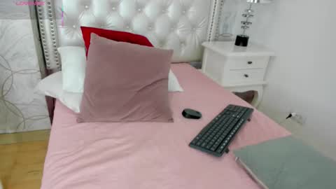 amara_rousse online show from October 13, 11:54 am