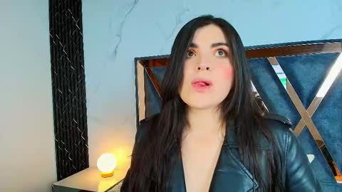 Snapshot of amara_vega chatting on September 27, 9:47 am Amara Vega online show from September 27, 9:47 am