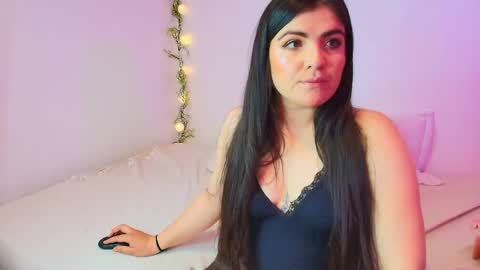 Amara Vega  online show from April 21, 12:00 pm