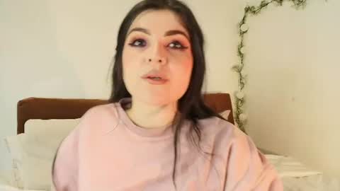 Amara Vega  online show from July 18, 9:35 am