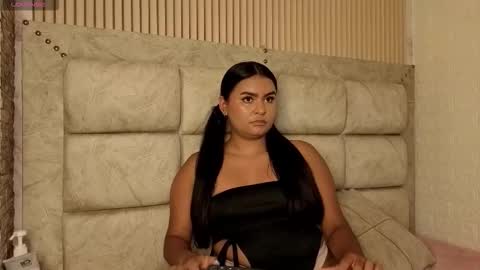 amarahanks_ online show from January 31, 9:13 pm